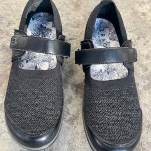 Alegria TRAQ Black Women's Walking Shoe